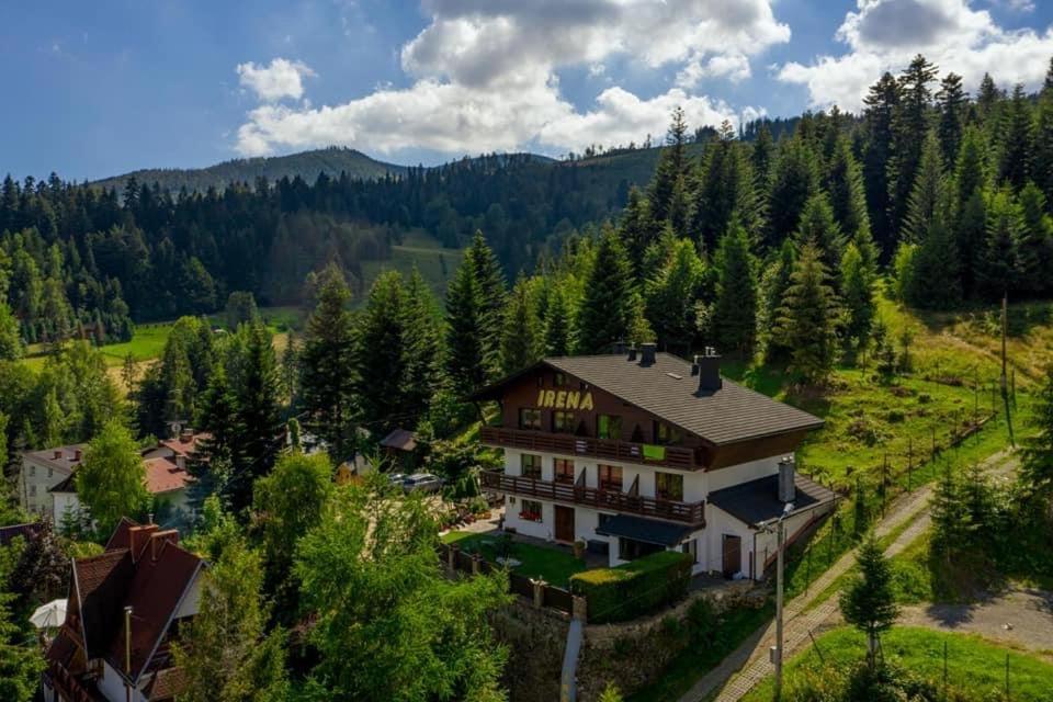 Irena Bed & Breakfast Korbielow Exterior photo